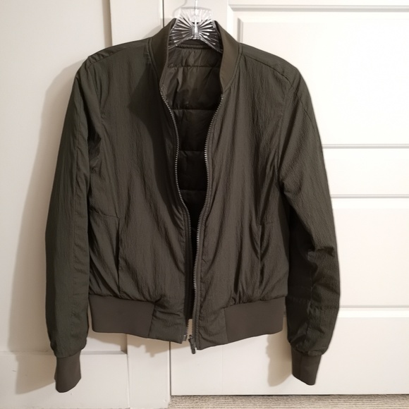 lululemon athletica Jackets & Blazers - Lululemon Non stop bomber sz6 olive green